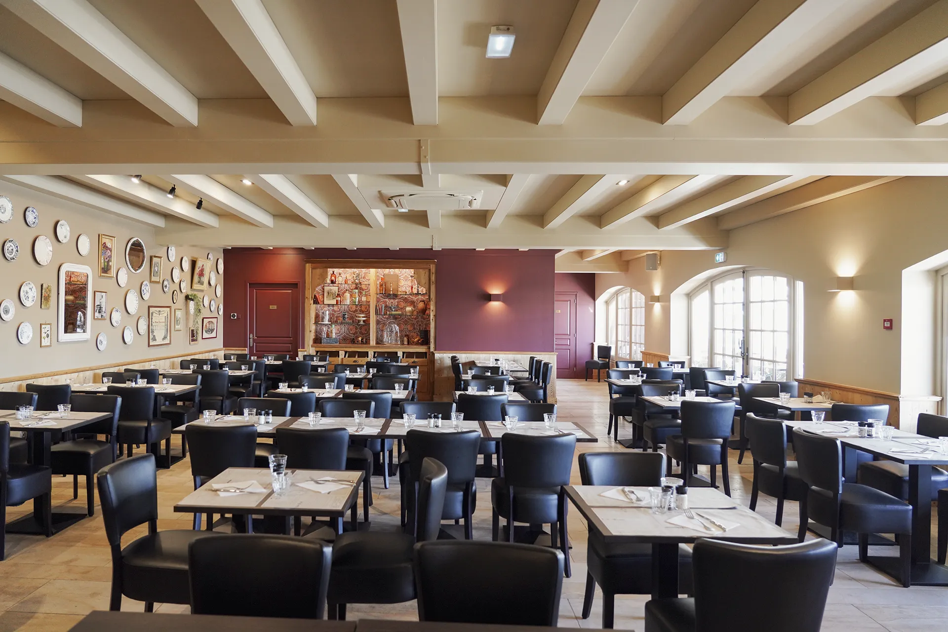 Repas de groupe, Caveau de vinzelles, RESTAURANT - VINS À EMPORTER